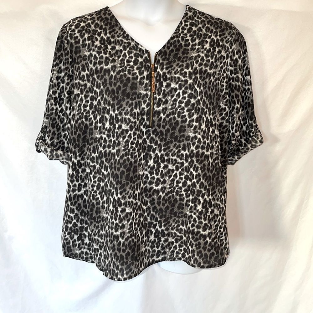 Animal print blouse Size XL